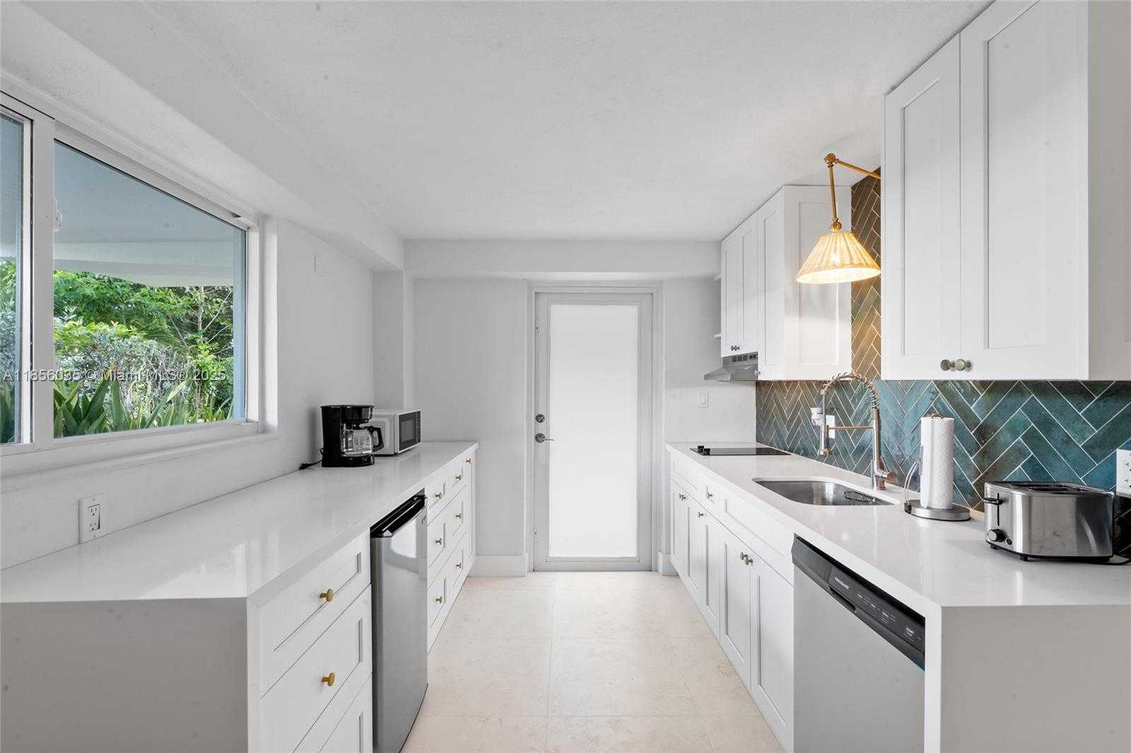 Small Image of 242 BOUGAINVILLEA ST #1, Tavernier Number 40