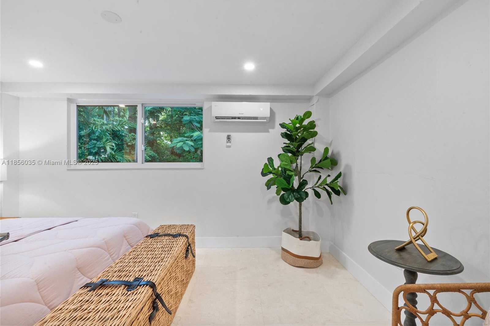 Small Image of 242 BOUGAINVILLEA ST #1, Tavernier Number 52