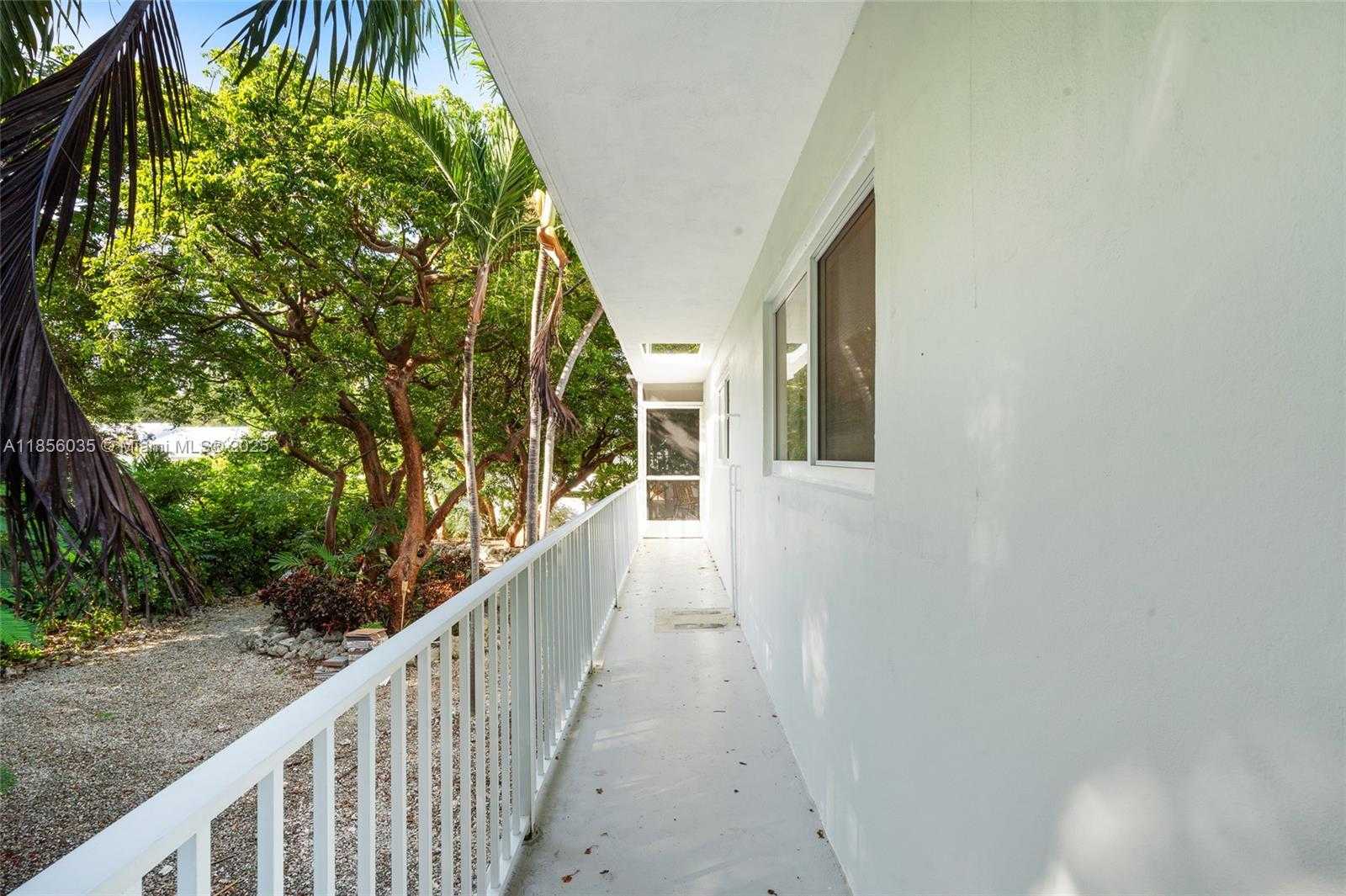 Small Image of 242 BOUGAINVILLEA ST #1, Tavernier Number 61