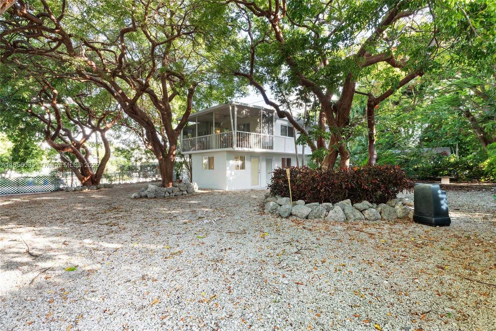 Small Image of 242 BOUGAINVILLEA ST #1, Tavernier Number 64