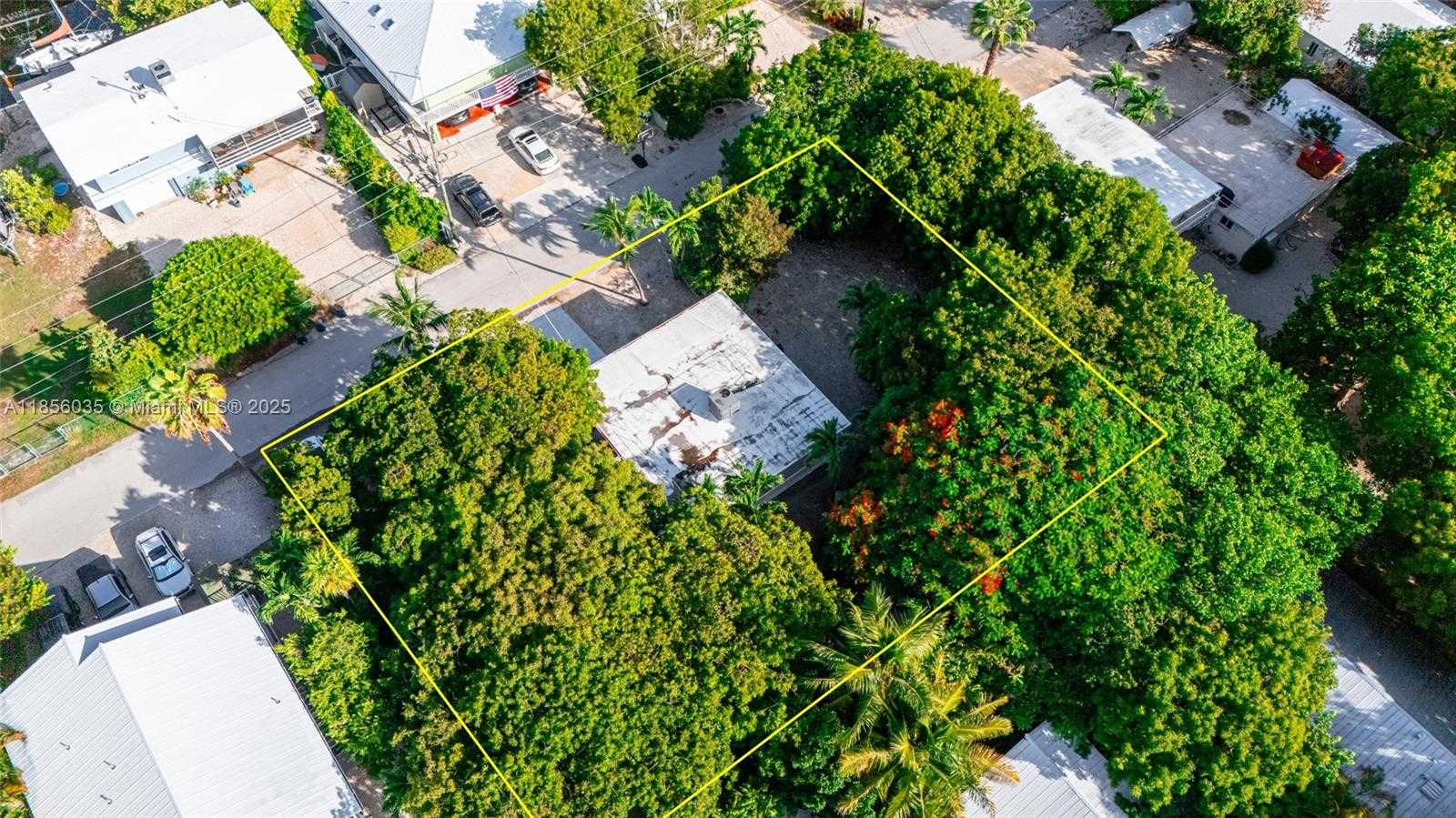 Small Image of 242 BOUGAINVILLEA ST #1, Tavernier Number 65