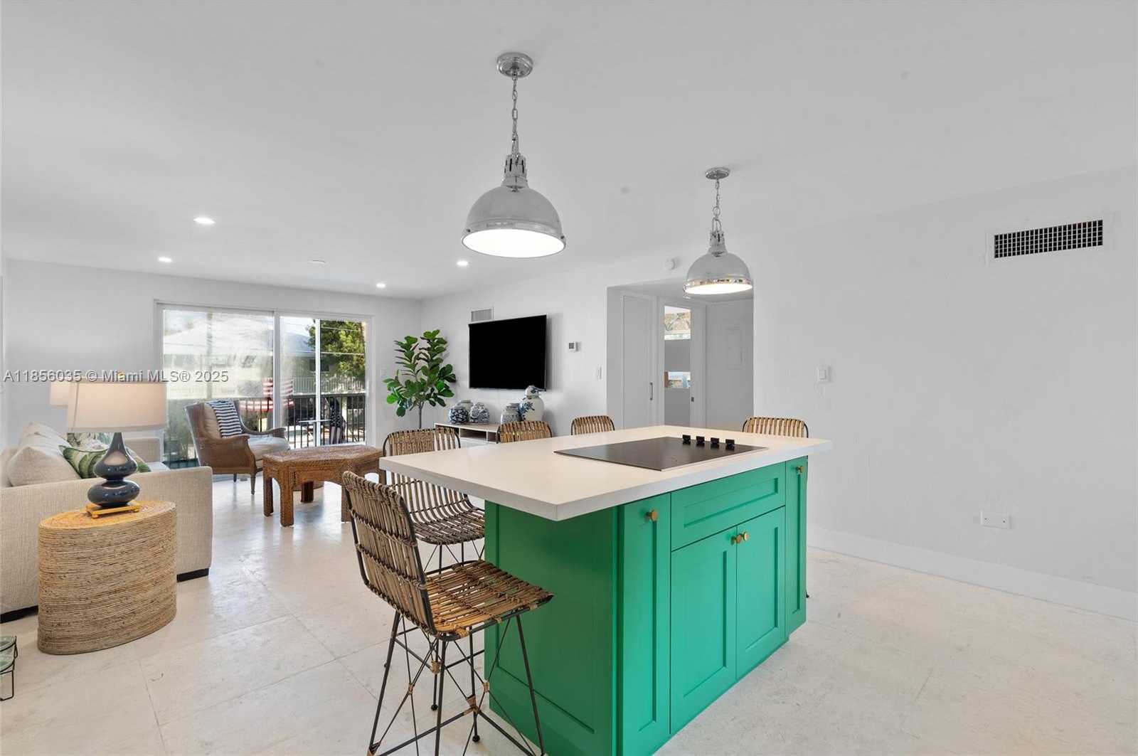 Small Image of 242 BOUGAINVILLEA ST #1, Tavernier Number 9