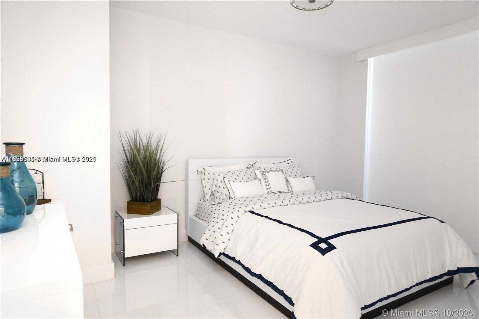 Small Image of 50 BISCAYNE BLVD #3402, Miami Number 10