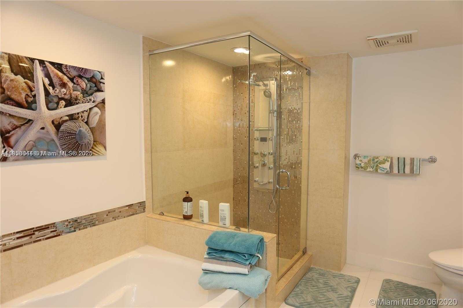 Small Image of 50 BISCAYNE BLVD #3402, Miami Number 11
