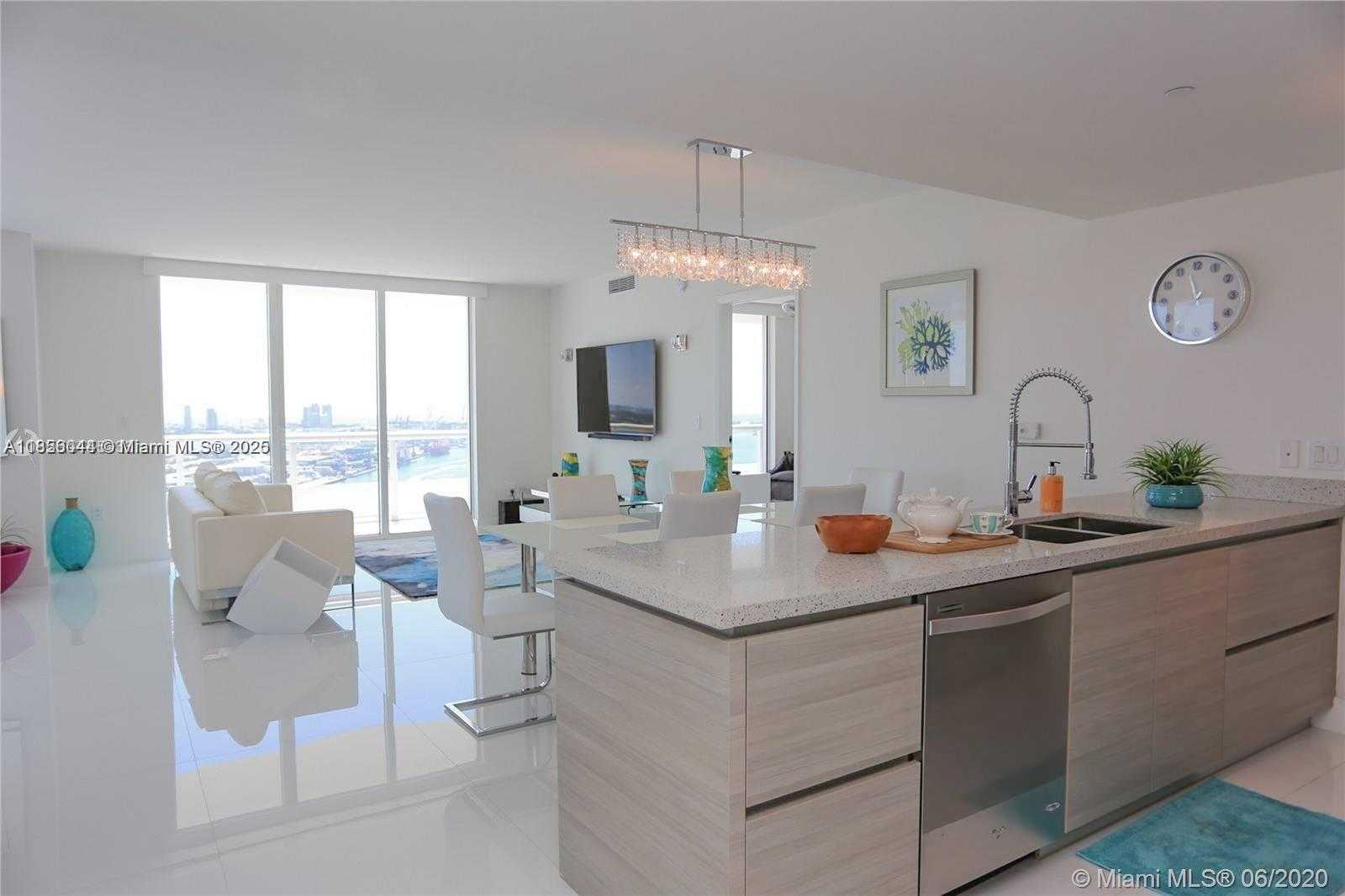 Small Image of 50 BISCAYNE BLVD #3402, Miami Number 3