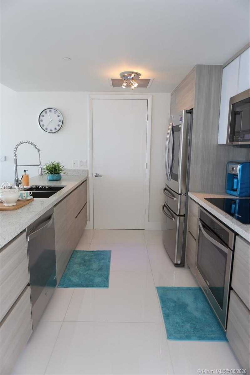 Small Image of 50 BISCAYNE BLVD #3402, Miami Number 9