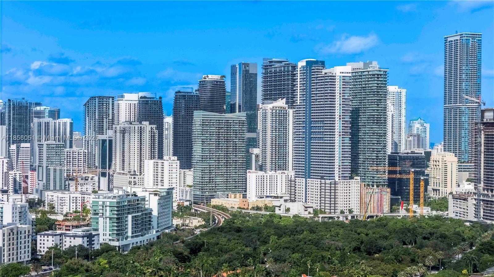 Small Image of 2127 BRICKELL AVE #1406, Miami Number 3