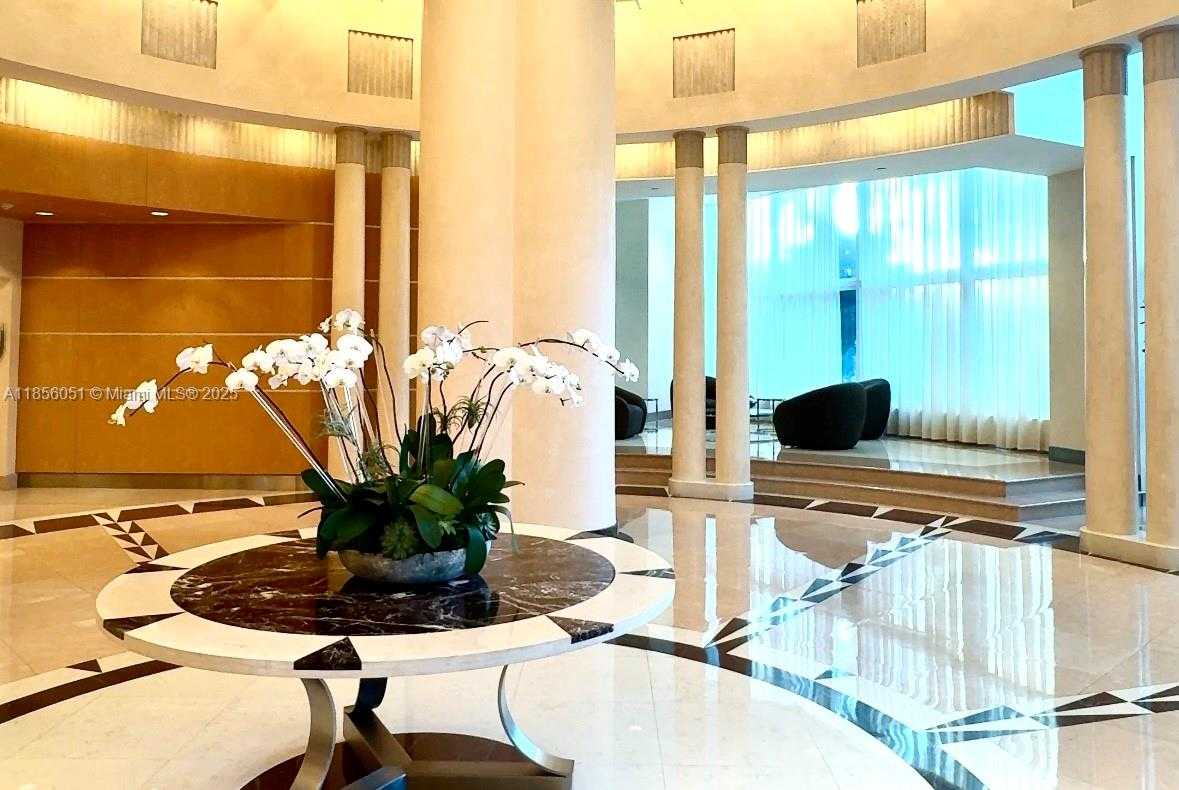 Small Image of 2127 BRICKELL AVE #1406, Miami Number 4