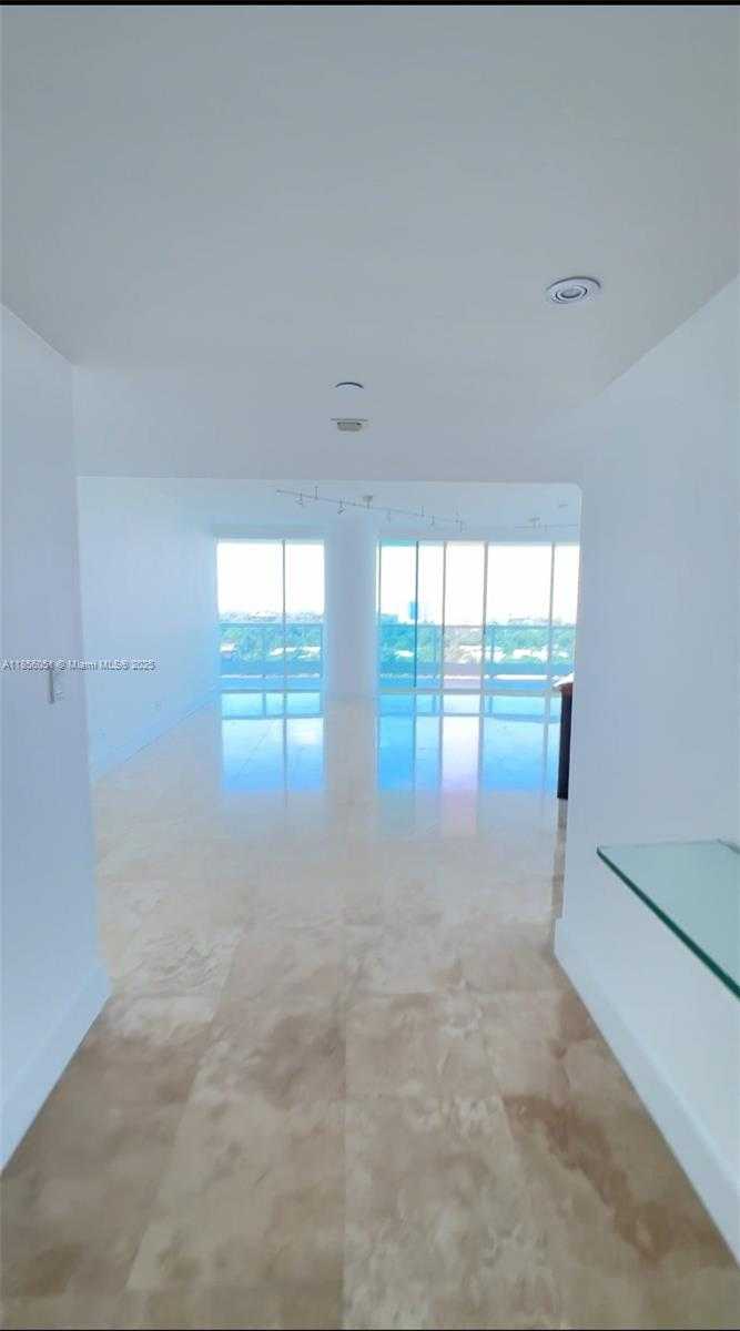 Small Image of 2127 BRICKELL AVE #1406, Miami Number 6
