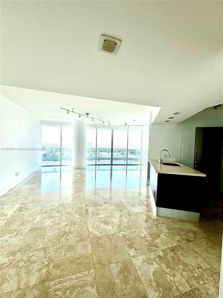 Small Image of 2127 BRICKELL AVE #1406, Miami Number 7