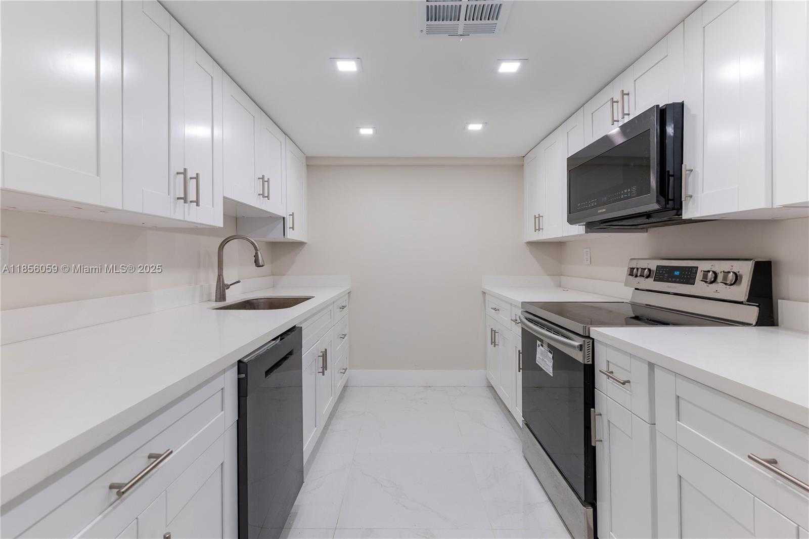 Small Image of 210 174TH ST #510, Sunny Isles Beach Number 13