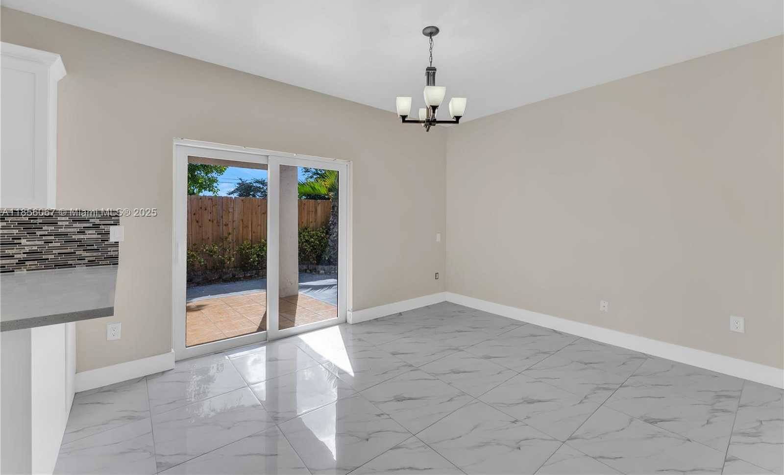Small Image of 10073 SOUTH WEST 117TH CT, Miami Number 11