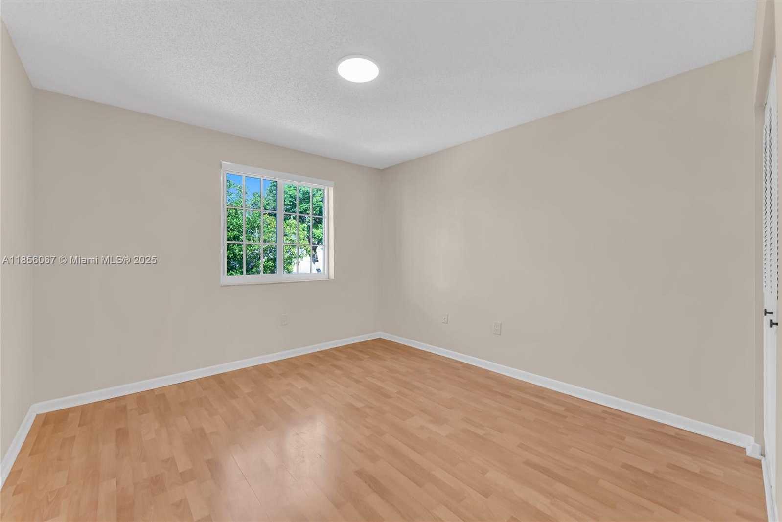 Small Image of 10073 SOUTH WEST 117TH CT, Miami Number 25