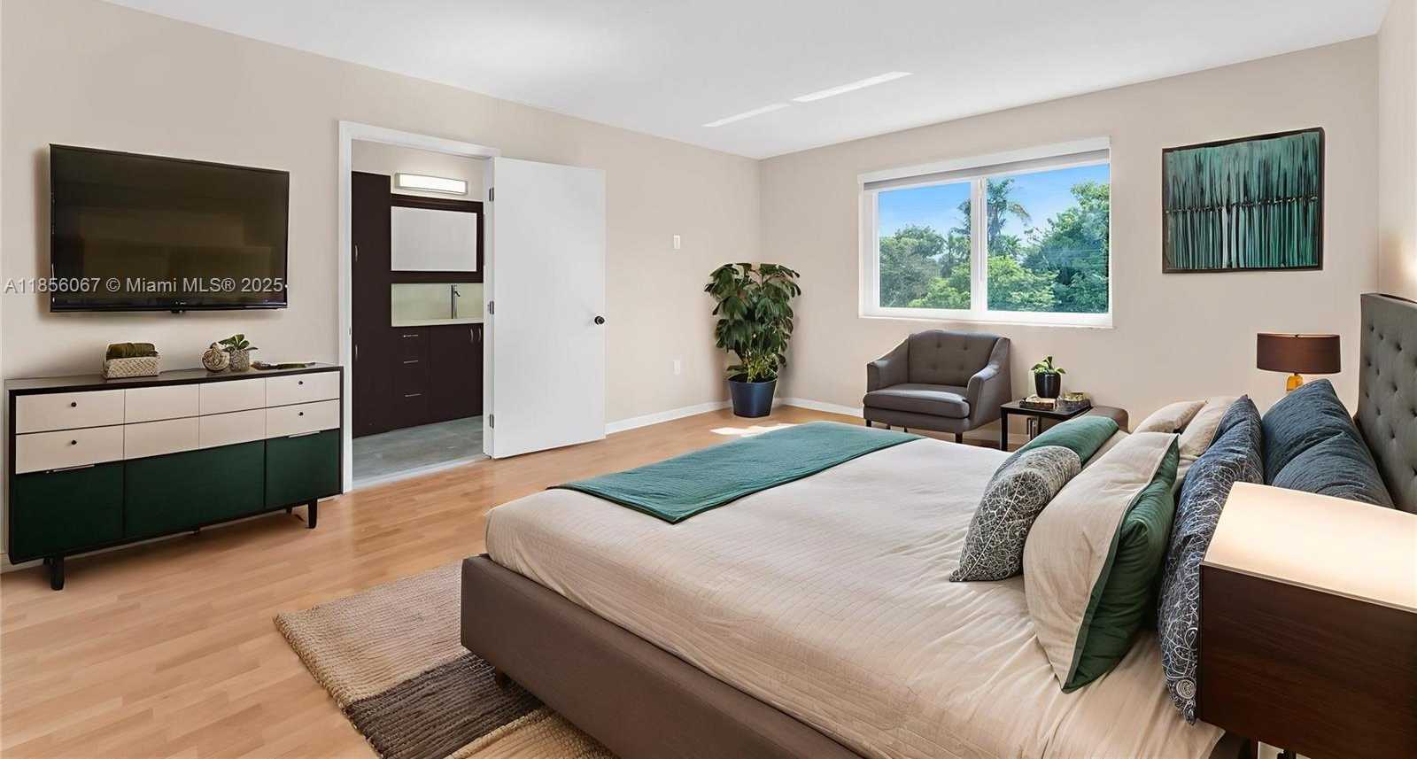 Small Image of 10073 SOUTH WEST 117TH CT, Miami Number 28