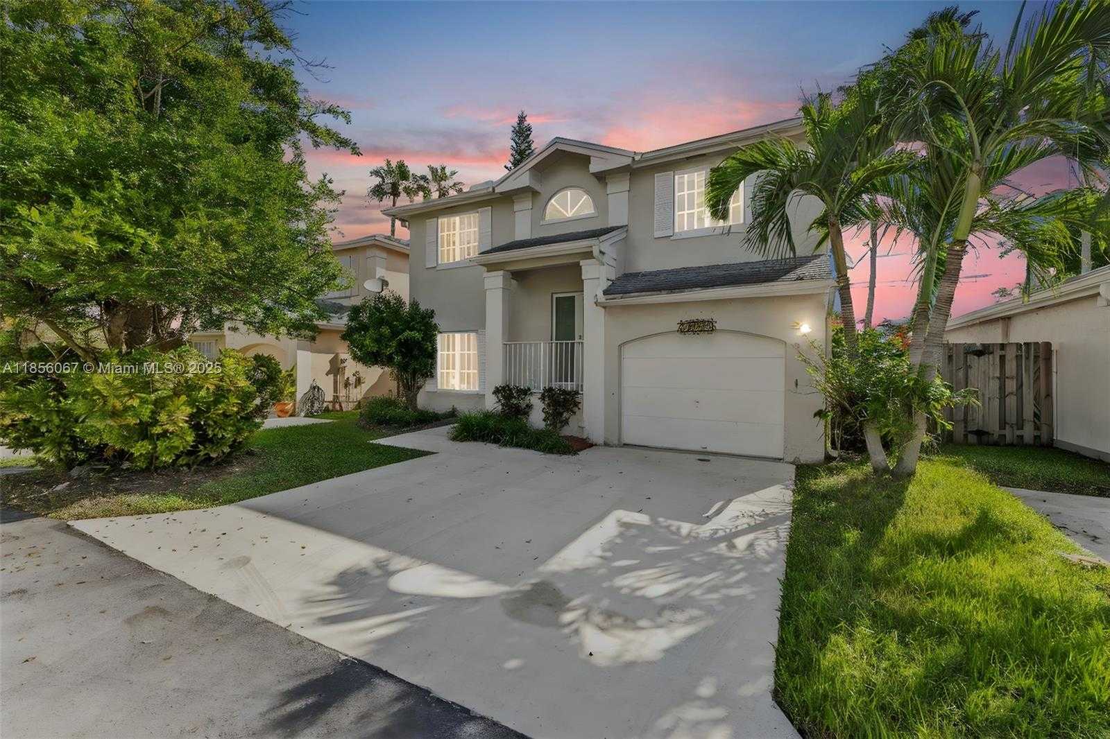 Small Image of 10073 SOUTH WEST 117TH CT, Miami Number 3