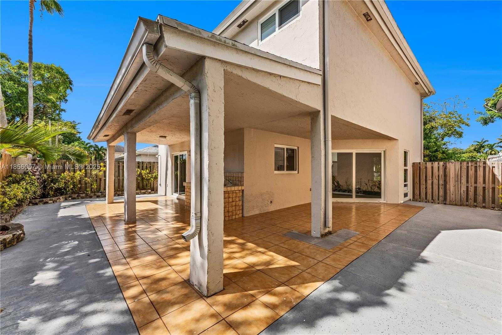 Small Image of 10073 SOUTH WEST 117TH CT, Miami Number 35