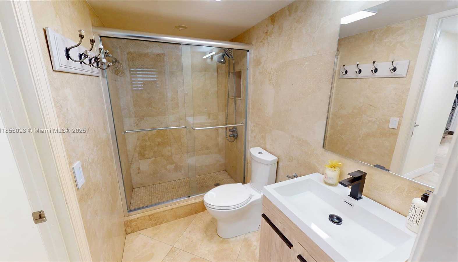 Small Image of 345 OCEAN DR #224, Miami Beach Number 11