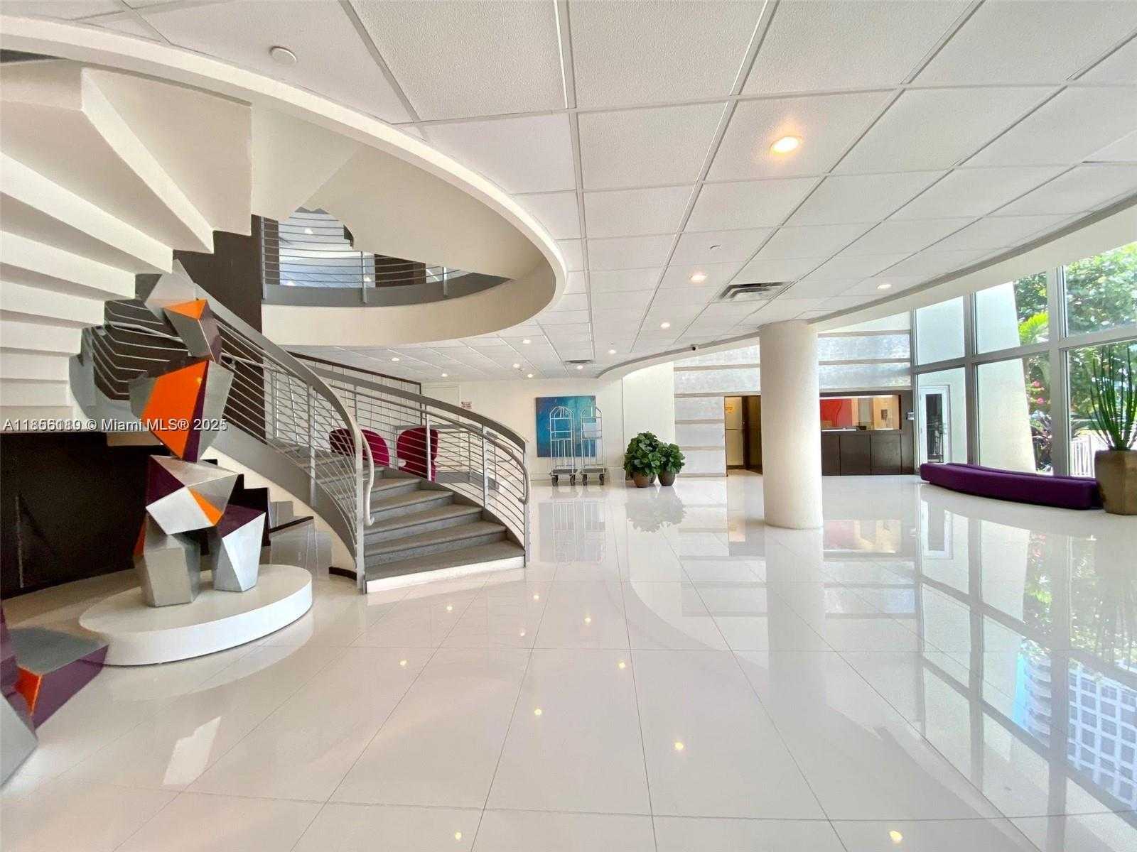 Small Image of 5701 COLLINS AVE #708, Miami Beach Number 12