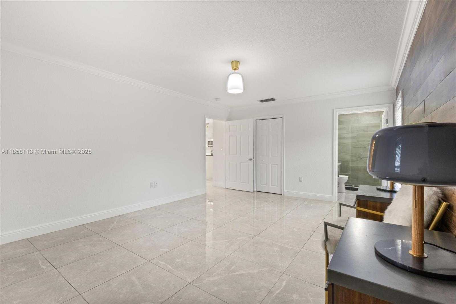 Small Image of 1081 NORTH EAST 132ND ST, North Miami Number 22