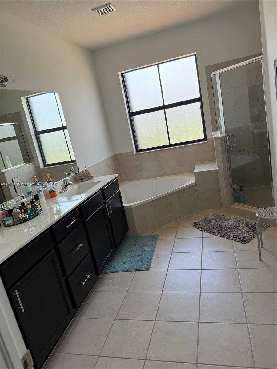 Small Image of 3523 WEST 105TH PL #3523, Hialeah Number 22