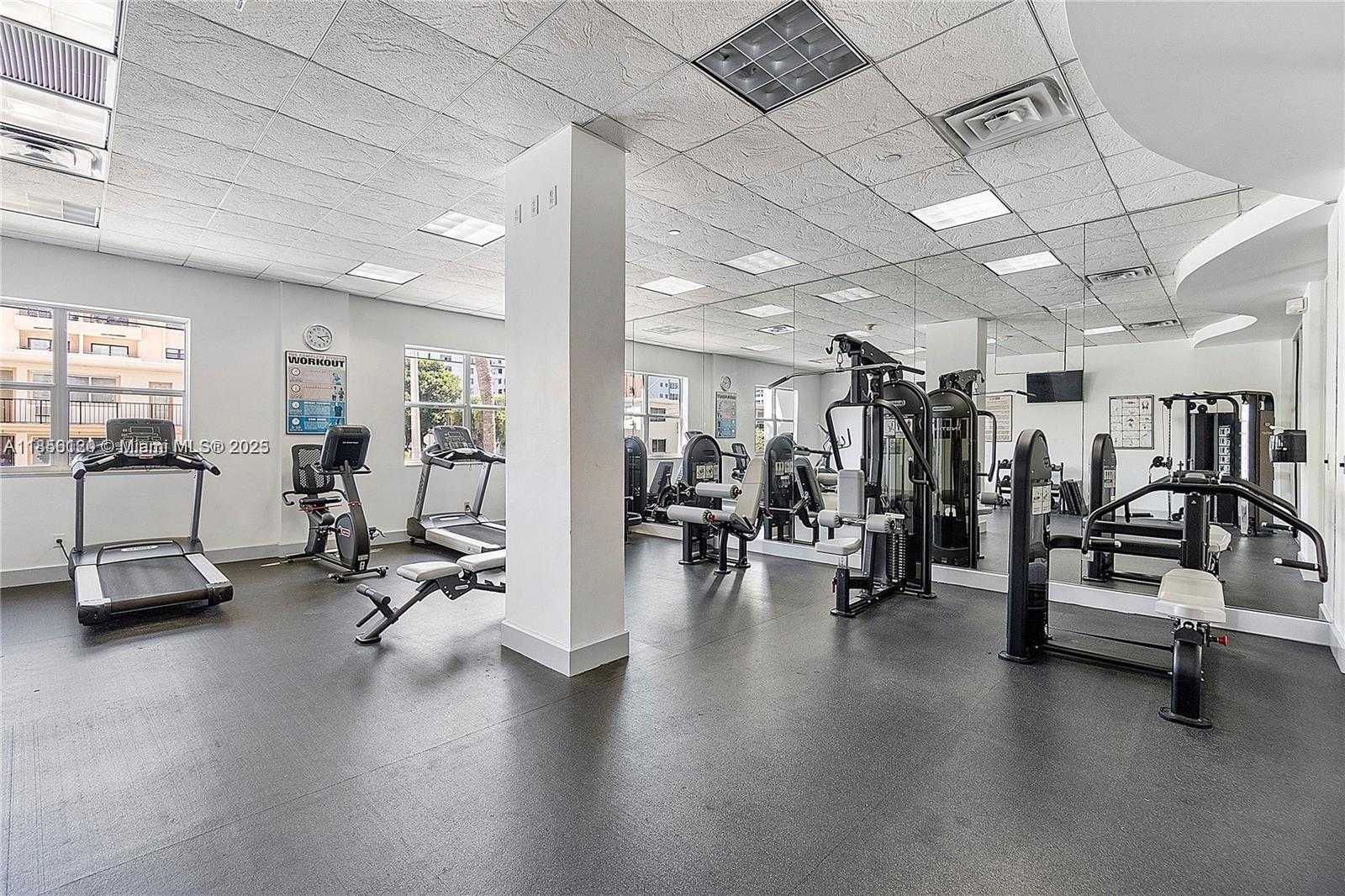 Small Image of 401 69TH ST #808, Miami Beach Number 18
