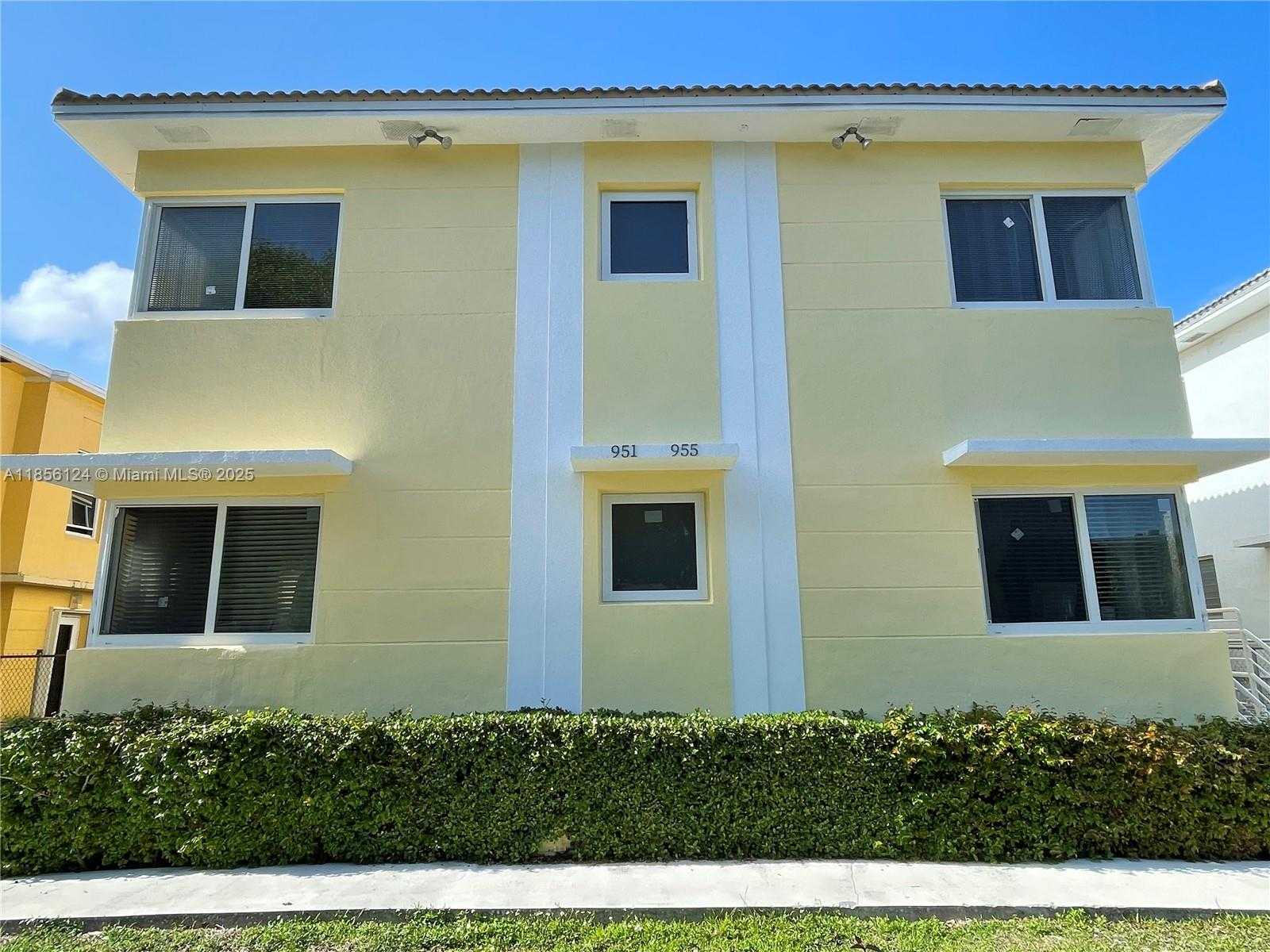 Small Image of 955 BAY DR #6, Miami Beach Number 15