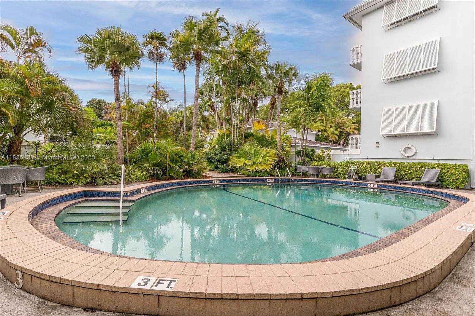 Small Image of 1150 MADRUGA AVE #C304, Coral Gables Number 13