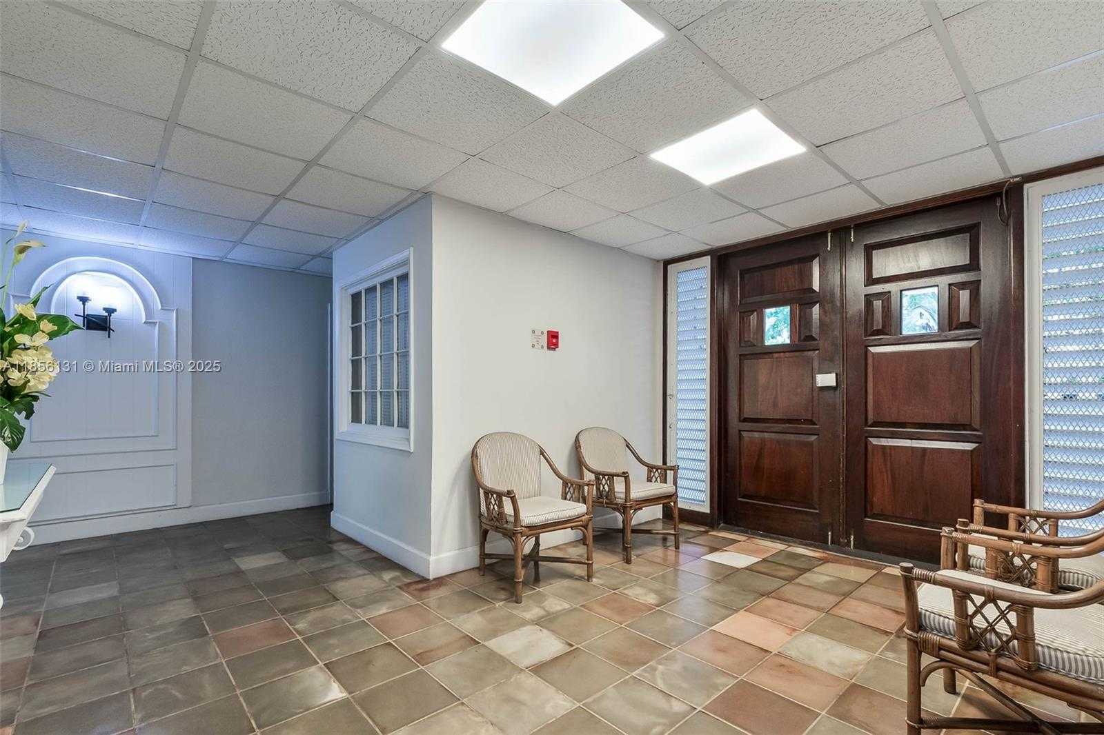 Small Image of 1150 MADRUGA AVE #C304, Coral Gables Number 16