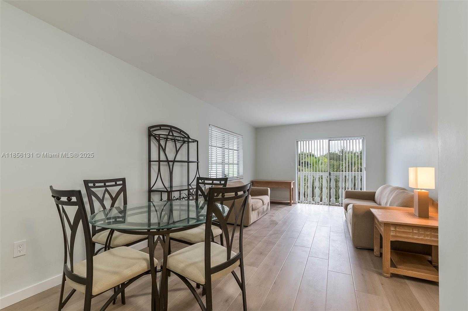 Small Image of 1150 MADRUGA AVE #C304, Coral Gables Number 8