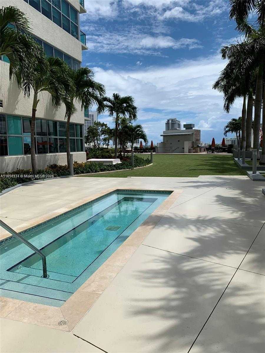 Small Image of 3301 NORTH EAST 1ST AVE #H2908, Miami Number 19