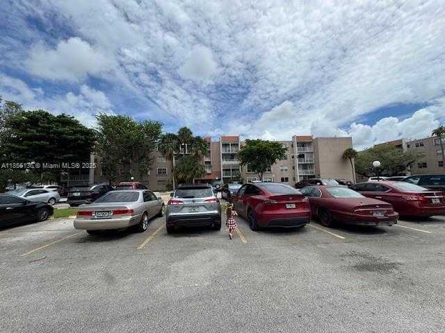 Small Image of 8501 NORTH WEST 8TH ST #307, Miami Number 29