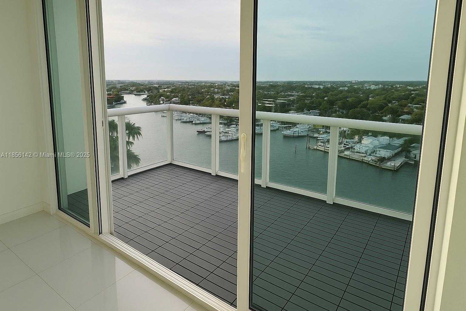Small Image of 1861 NORTH WEST S RIVER DR #1505, Miami Number 14