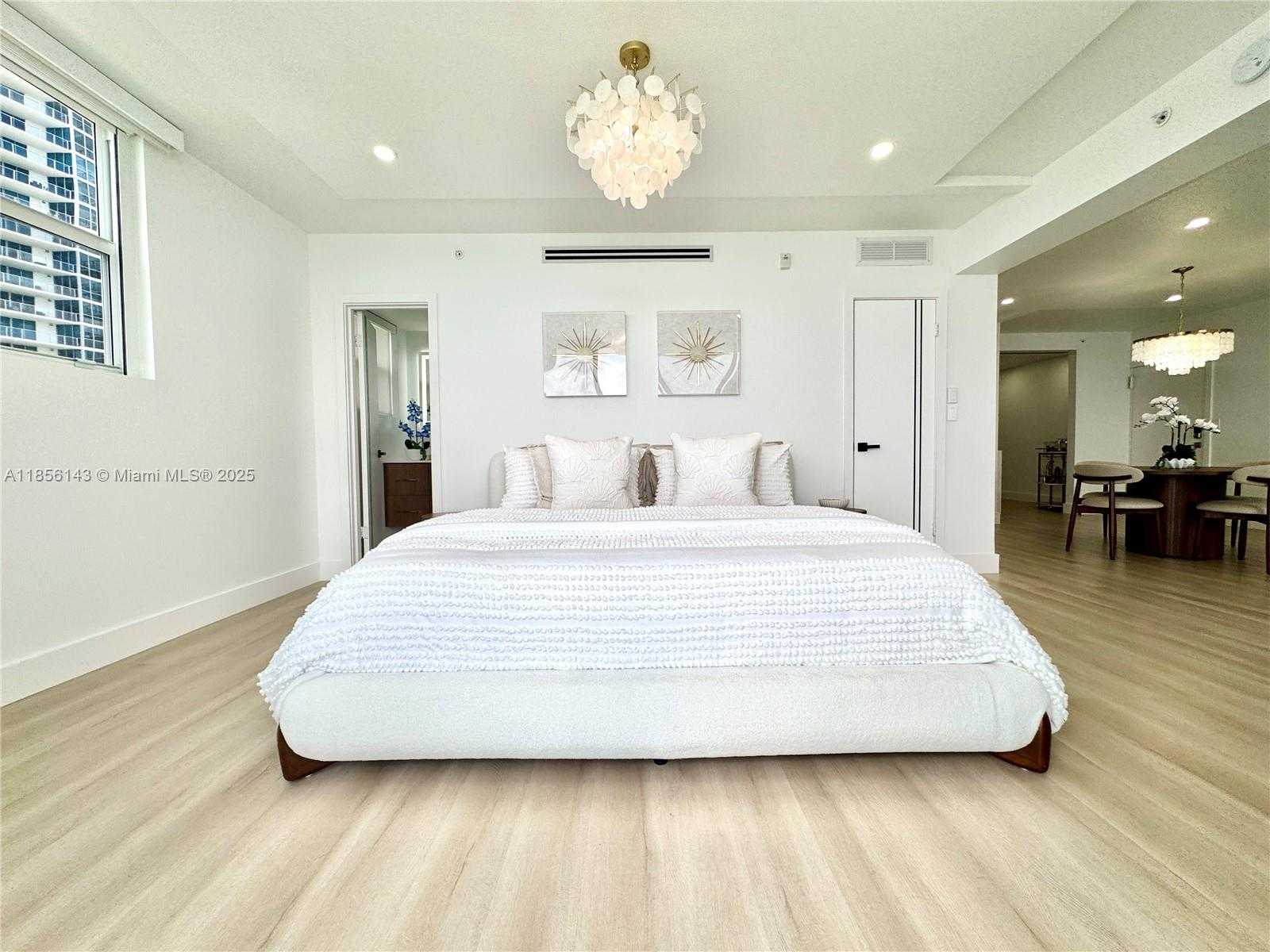 Small Image of 3001 SOUTH OCEAN DR #1411, Hollywood Number 10