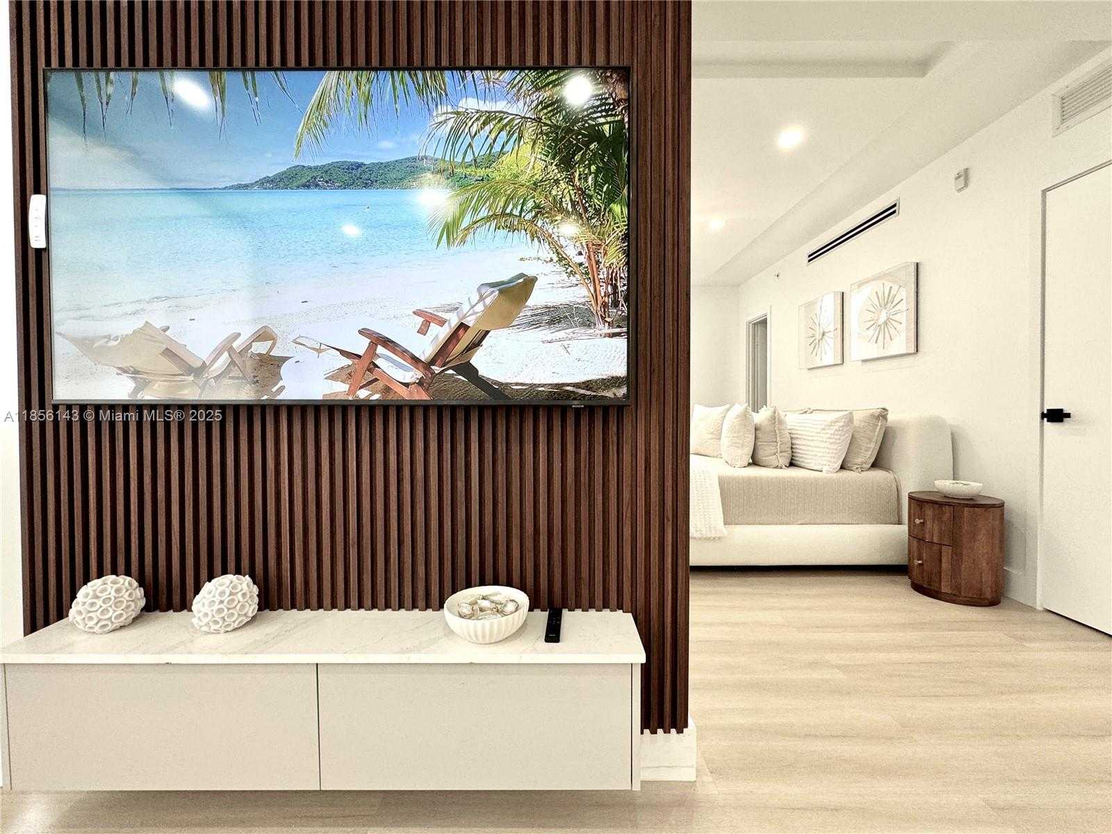 Small Image of 3001 SOUTH OCEAN DR #1411, Hollywood Number 7