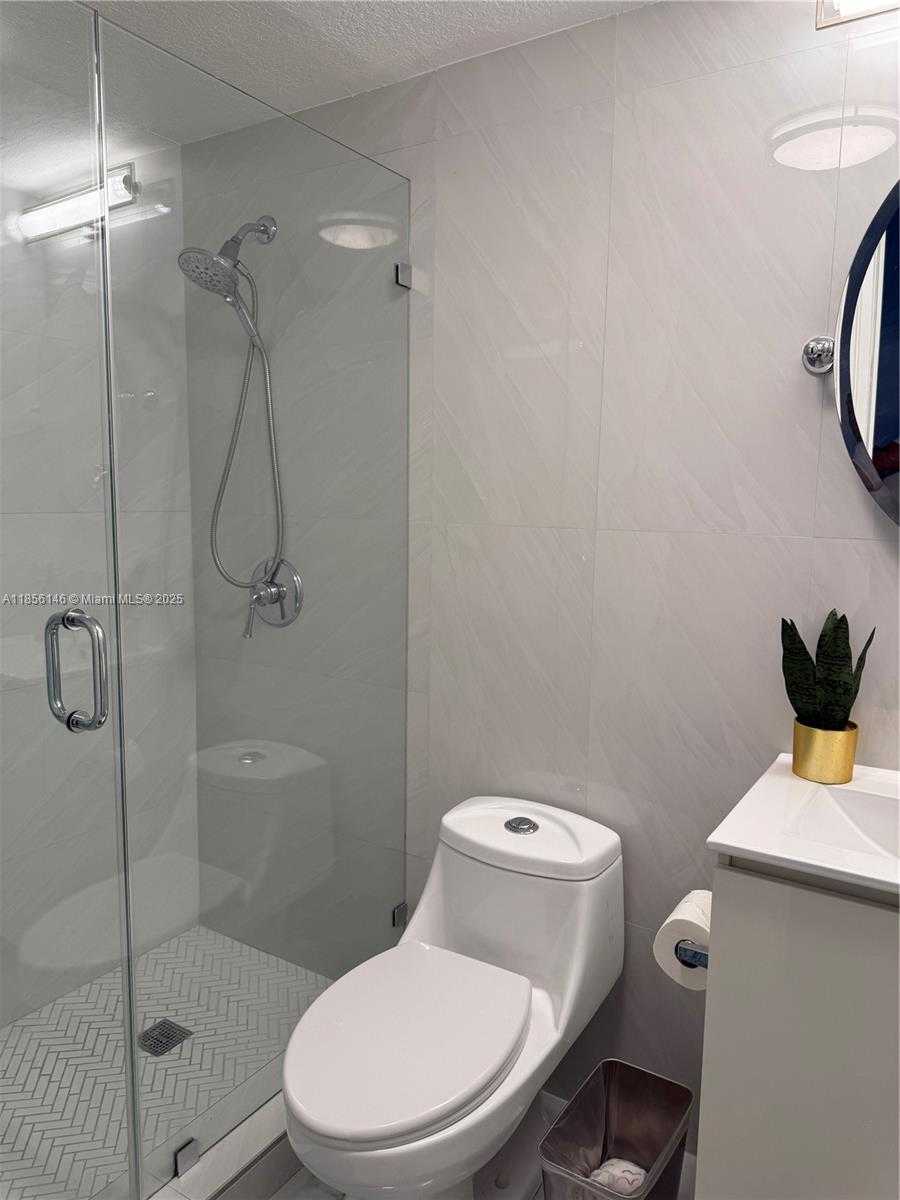 Small Image of 10 NORTH WEST 87TH AVE #B206, Miami Number 5