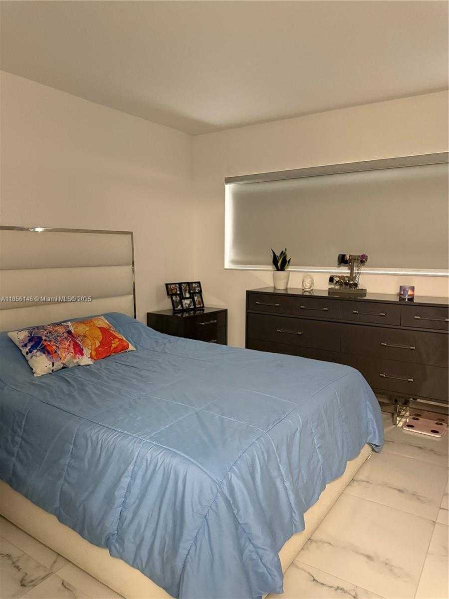 Small Image of 10 NORTH WEST 87TH AVE #B206, Miami Number 6
