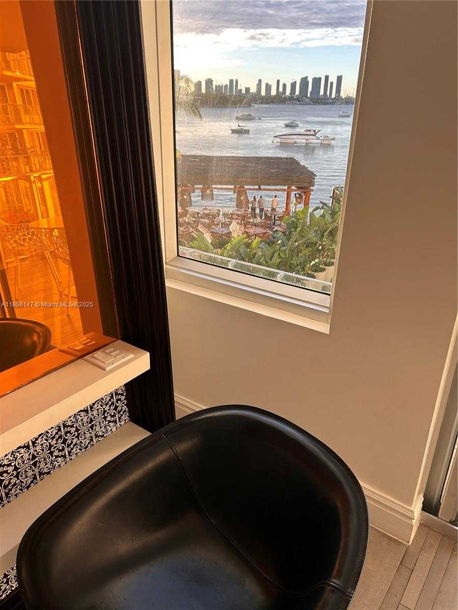 Small Image of 1100 WEST AVE #322, Miami Beach Number 16