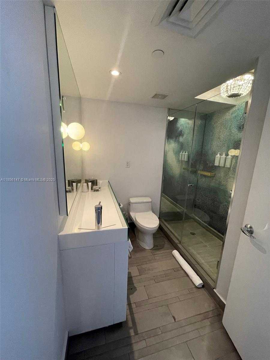 Small Image of 1100 WEST AVE #322, Miami Beach Number 30