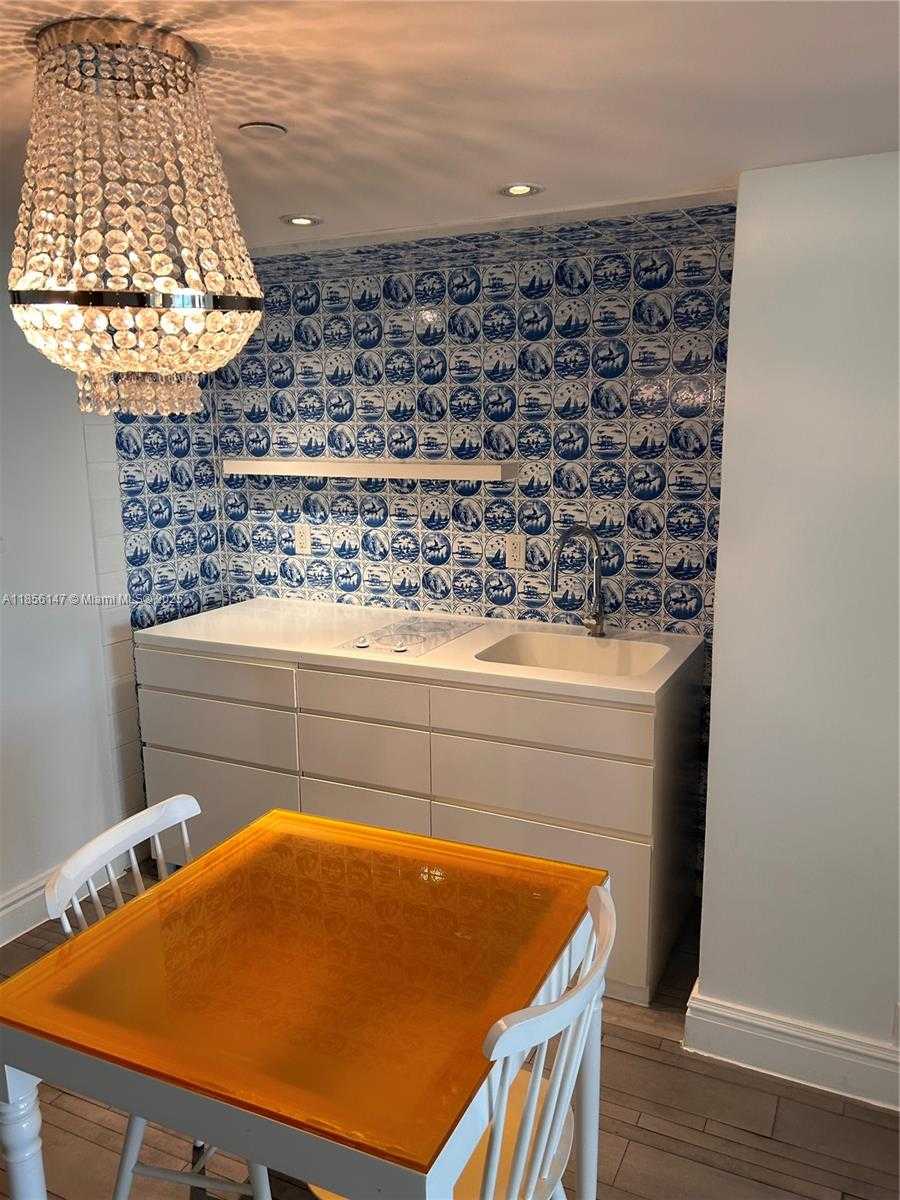 Small Image of 1100 WEST AVE #322, Miami Beach Number 4