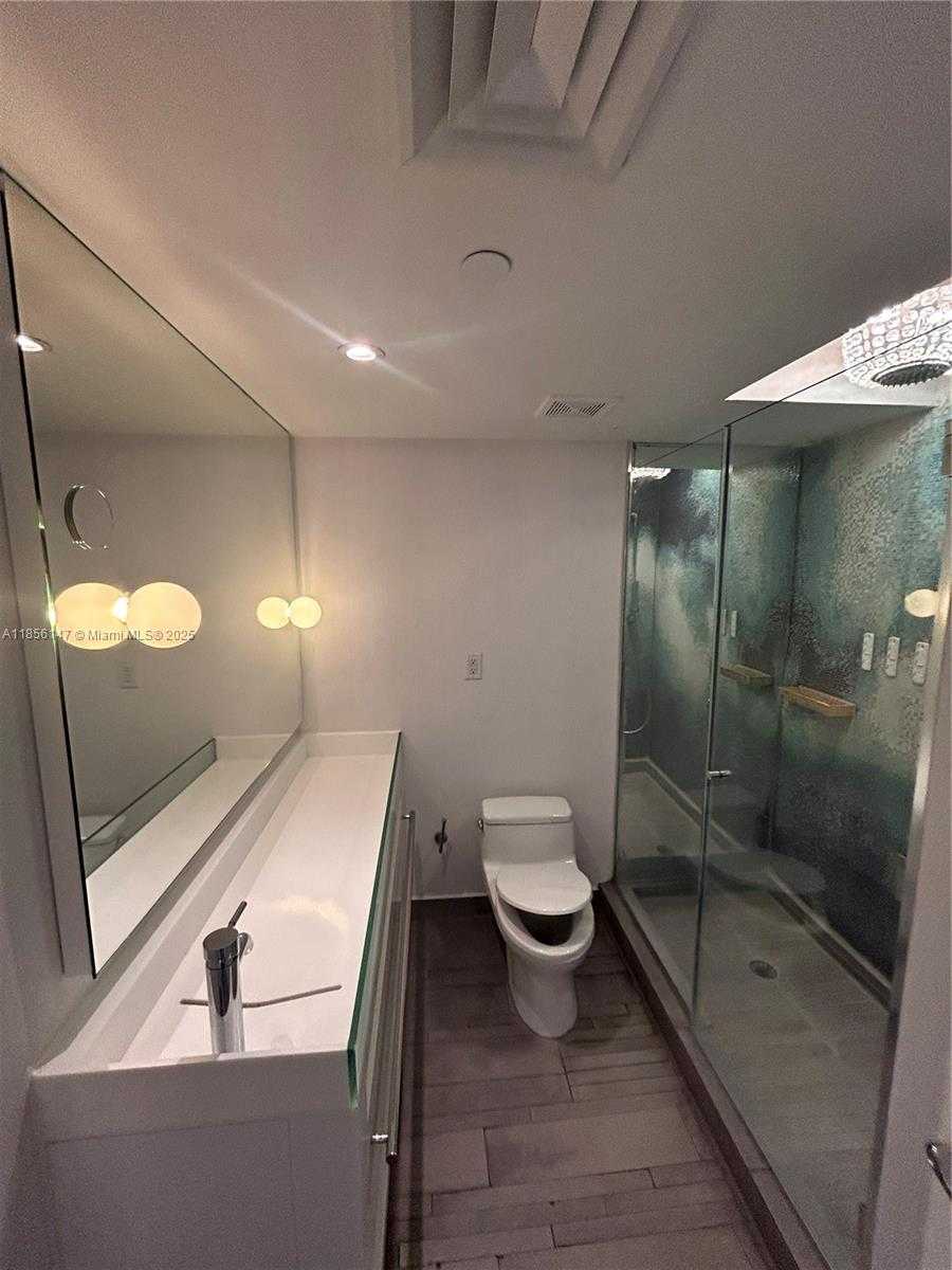 Small Image of 1100 WEST AVE #322, Miami Beach Number 8