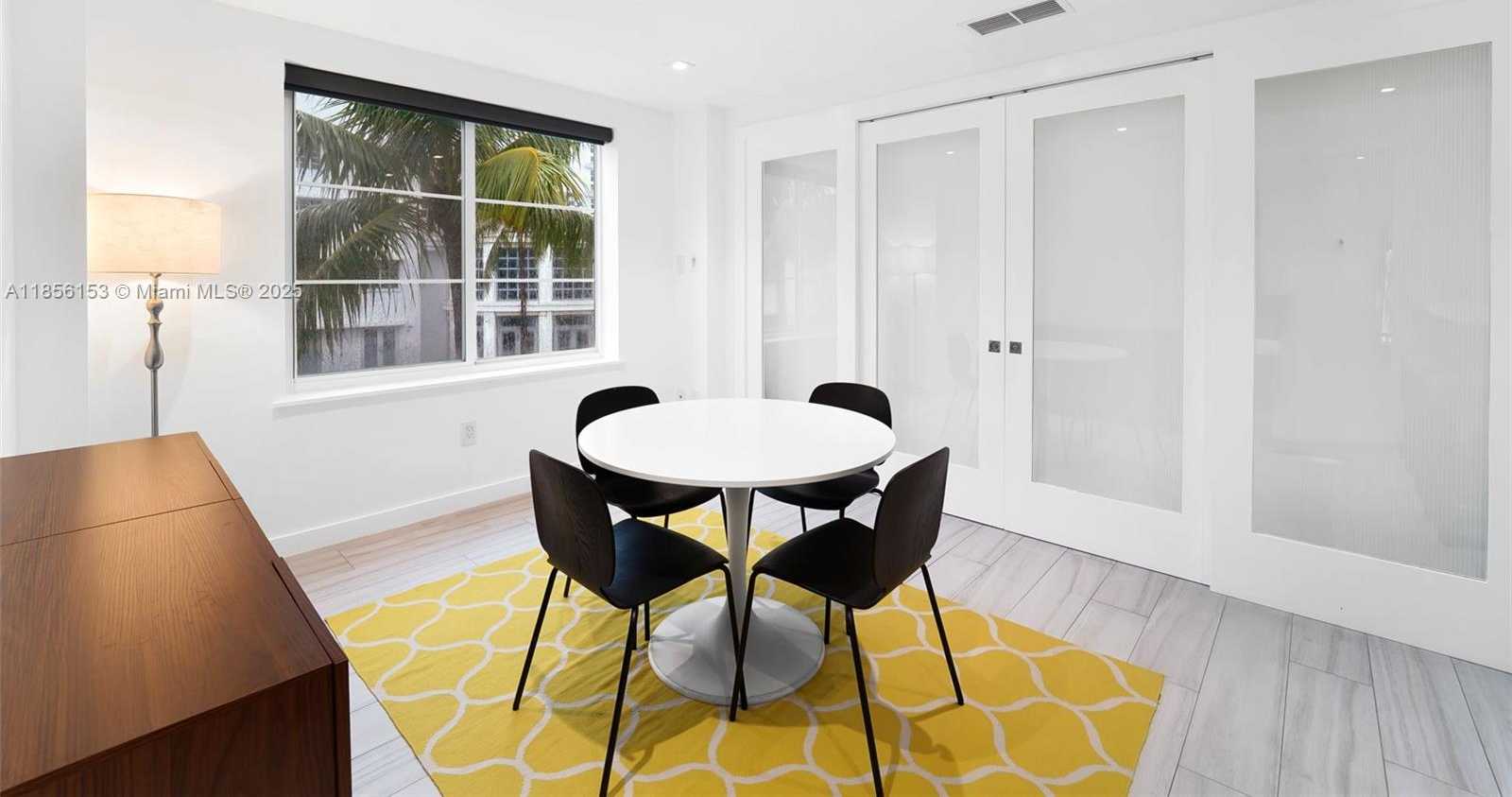 Small Image of 1460 OCEAN DR #307, Miami Beach Number 12