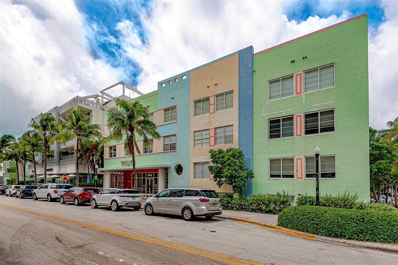 Small Image of 1460 OCEAN DR #307, Miami Beach Number 20
