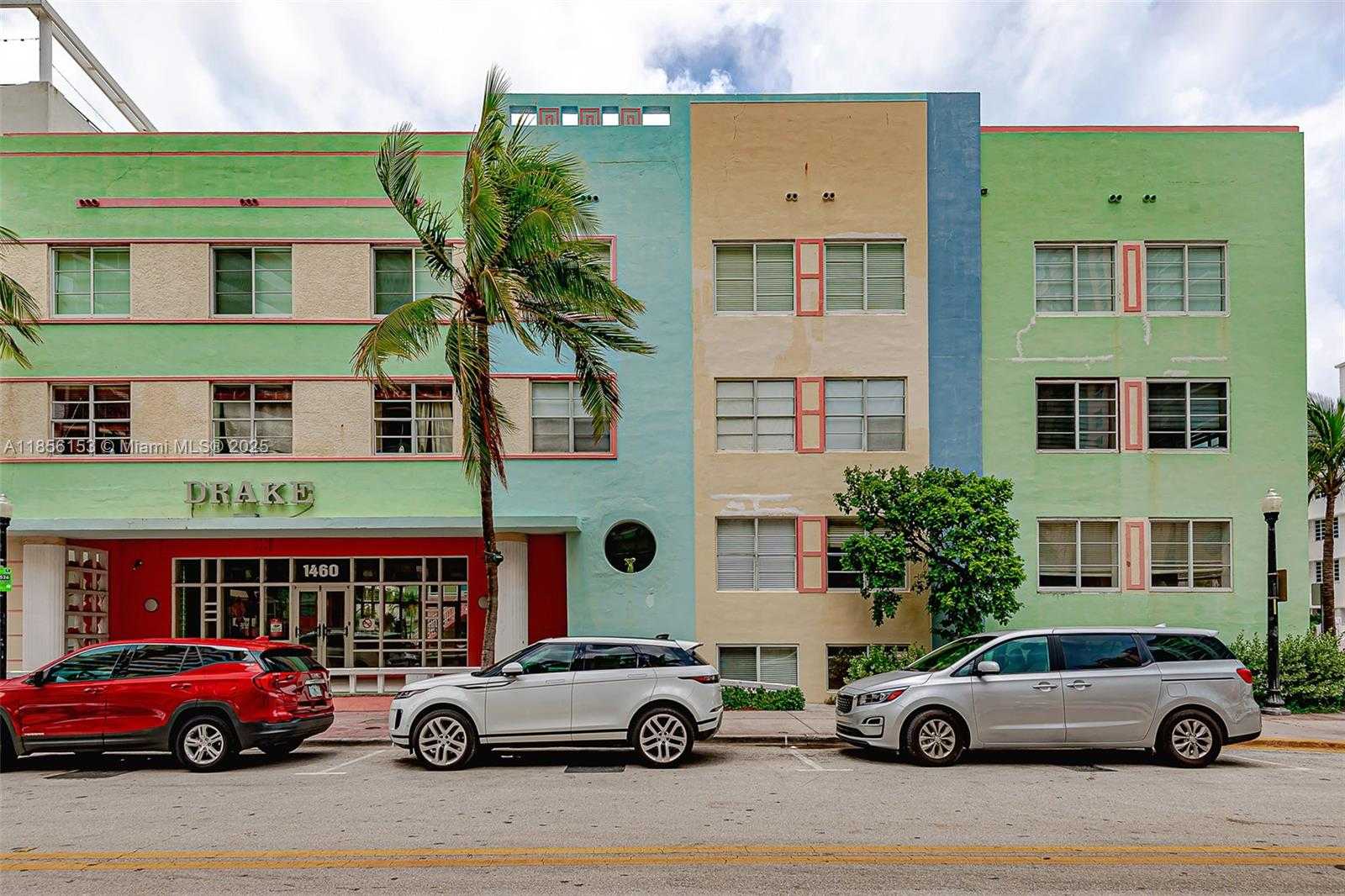 Small Image of 1460 OCEAN DR #307, Miami Beach Number 6