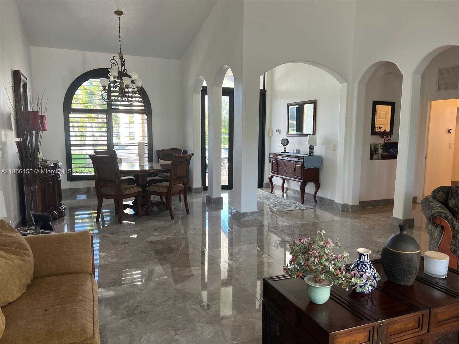 Small Image of 18245 SOUTH WEST 228TH ST, Miami Number 15