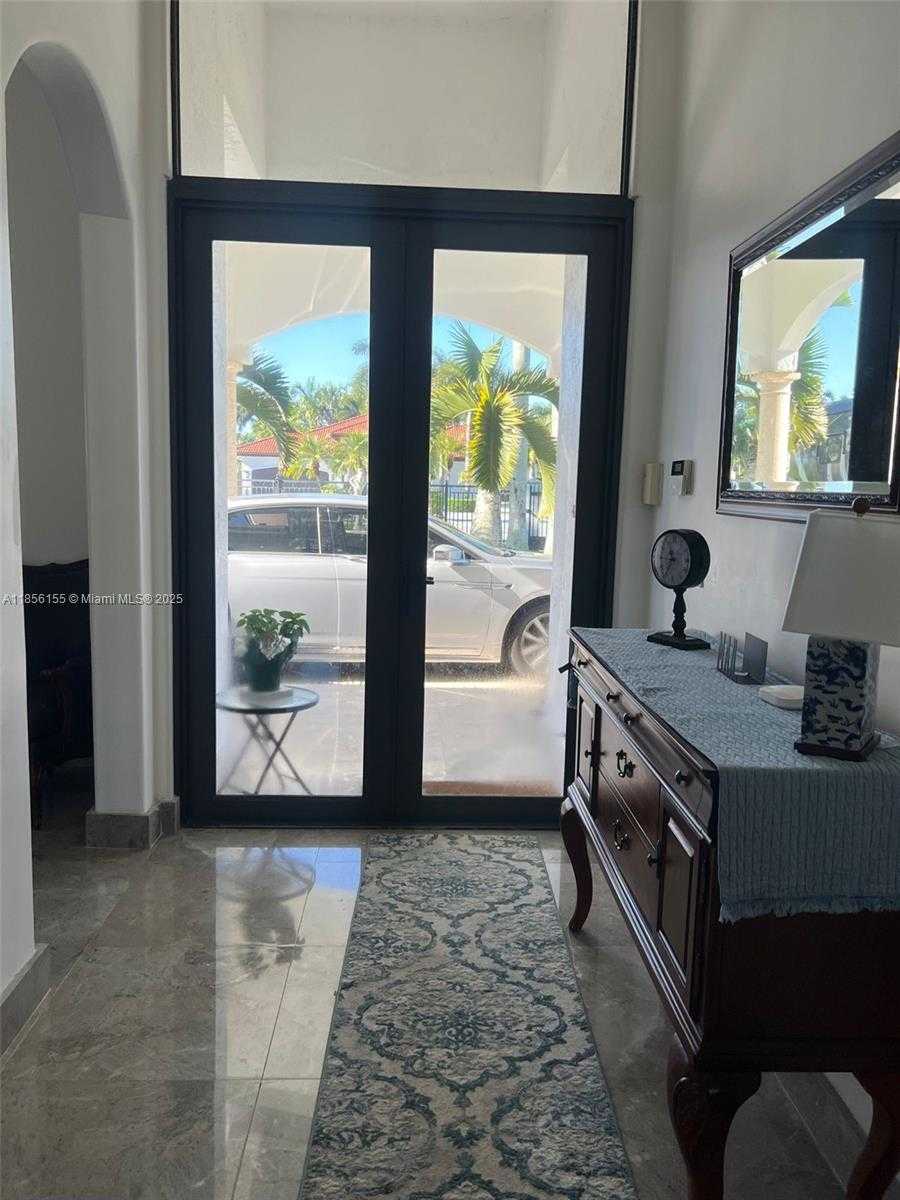 Small Image of 18245 SOUTH WEST 228TH ST, Miami Number 16