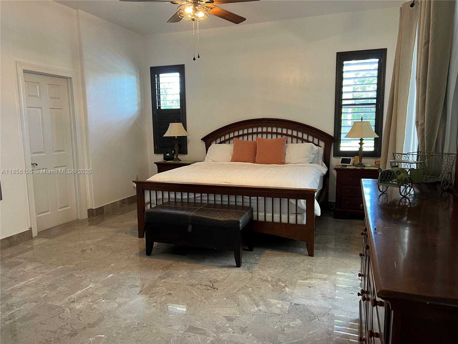 Small Image of 18245 SOUTH WEST 228TH ST, Miami Number 17