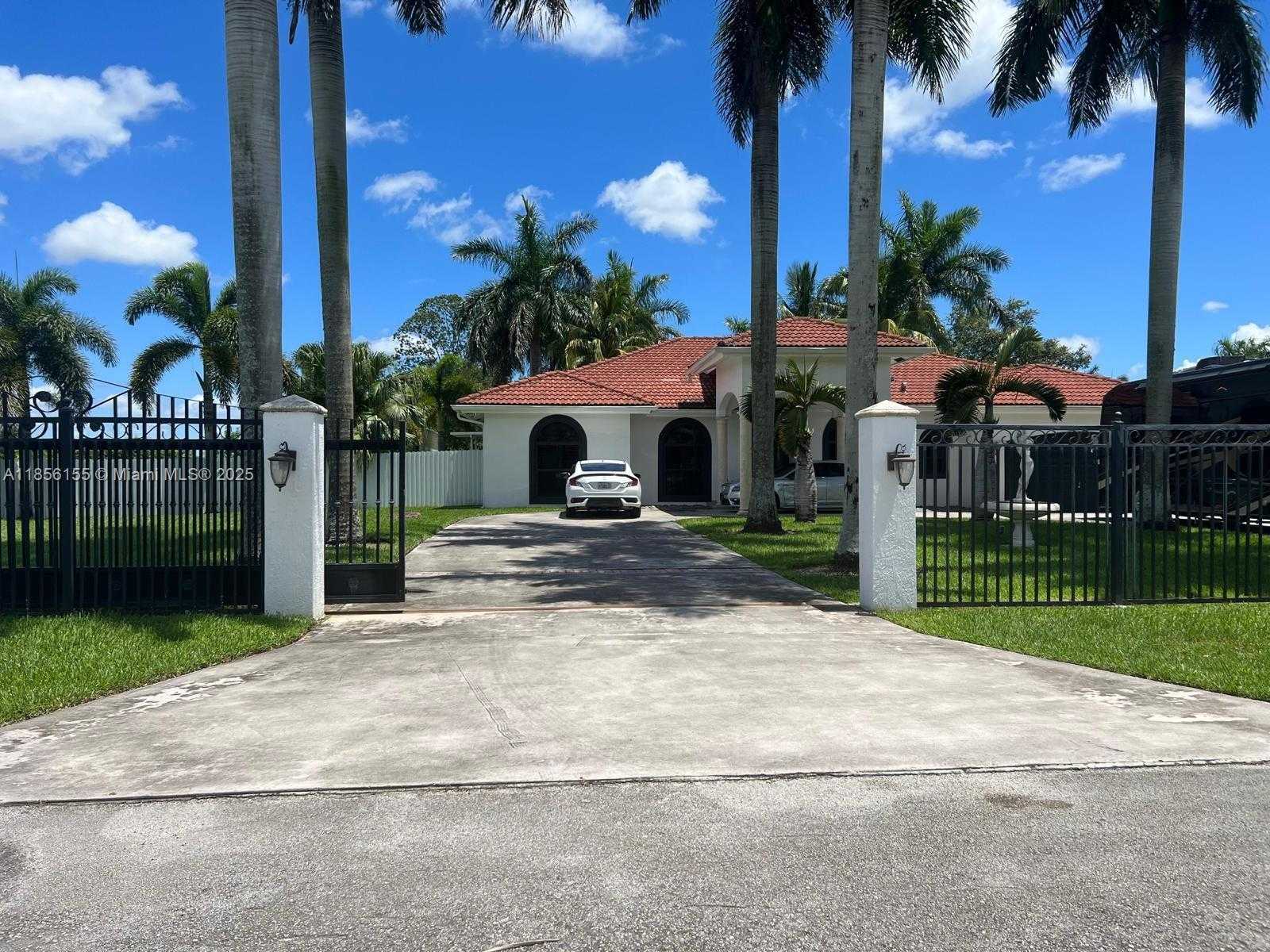Small Image of 18245 SOUTH WEST 228TH ST, Miami Number 2