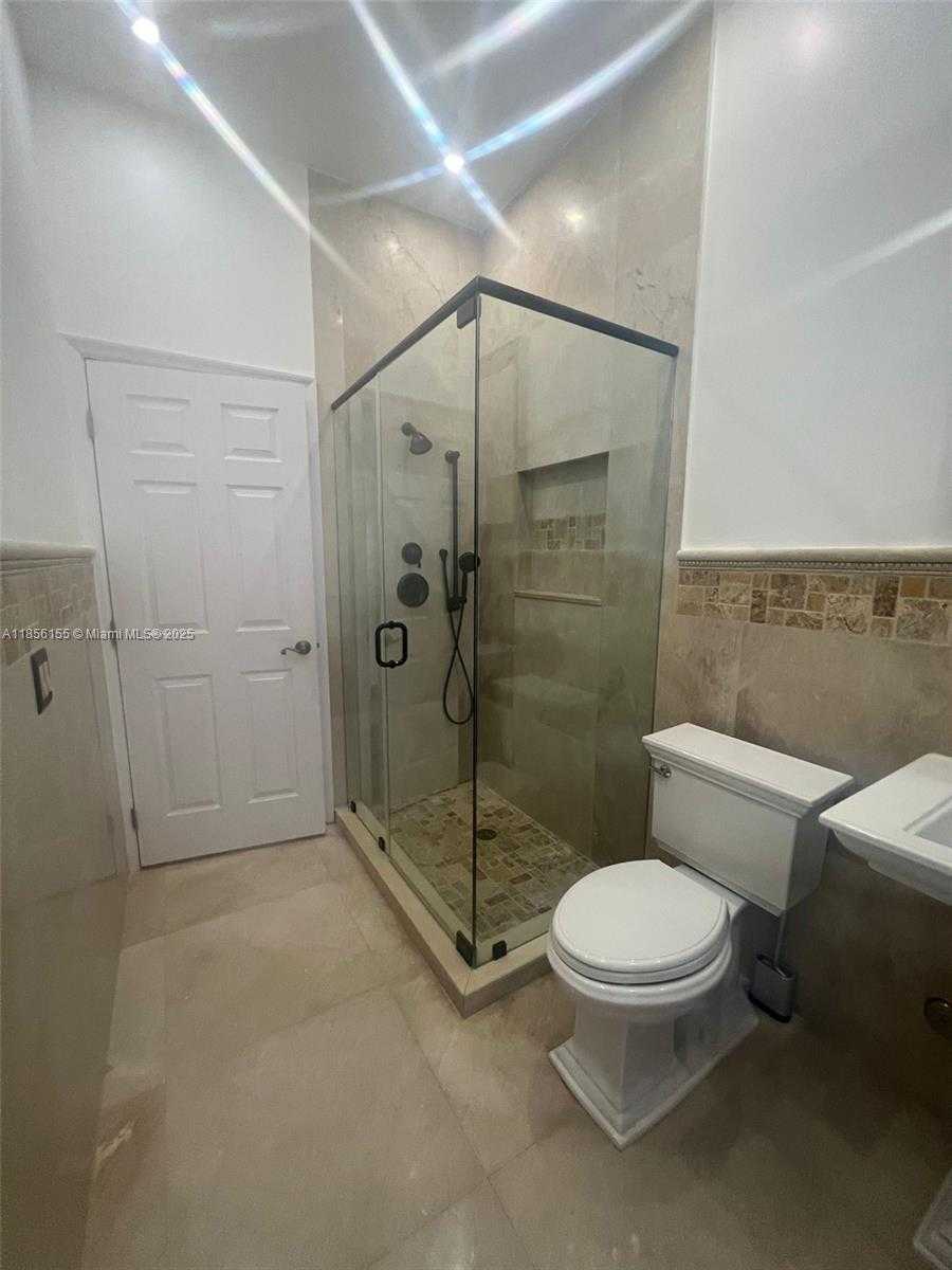 Small Image of 18245 SOUTH WEST 228TH ST, Miami Number 22