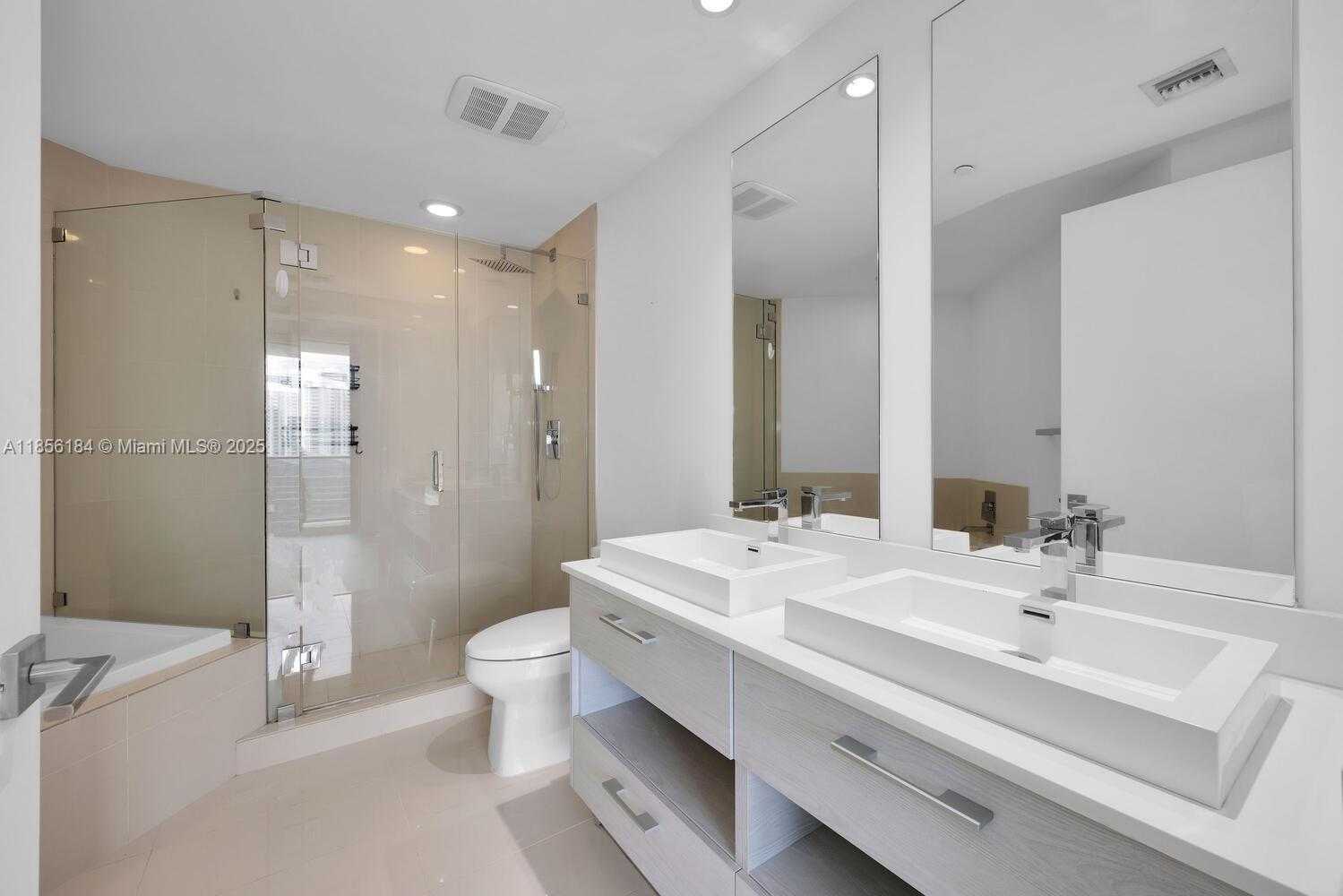 Small Image of 45 SOUTH WEST 9TH ST #2101, Miami Number 12