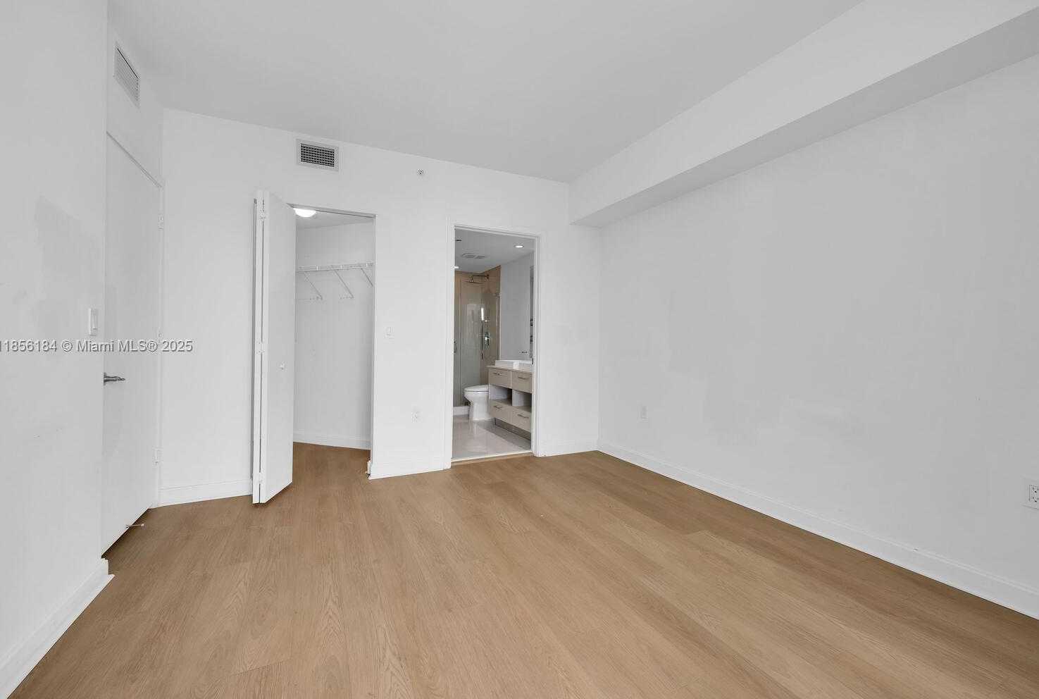 Small Image of 45 SOUTH WEST 9TH ST #2101, Miami Number 15